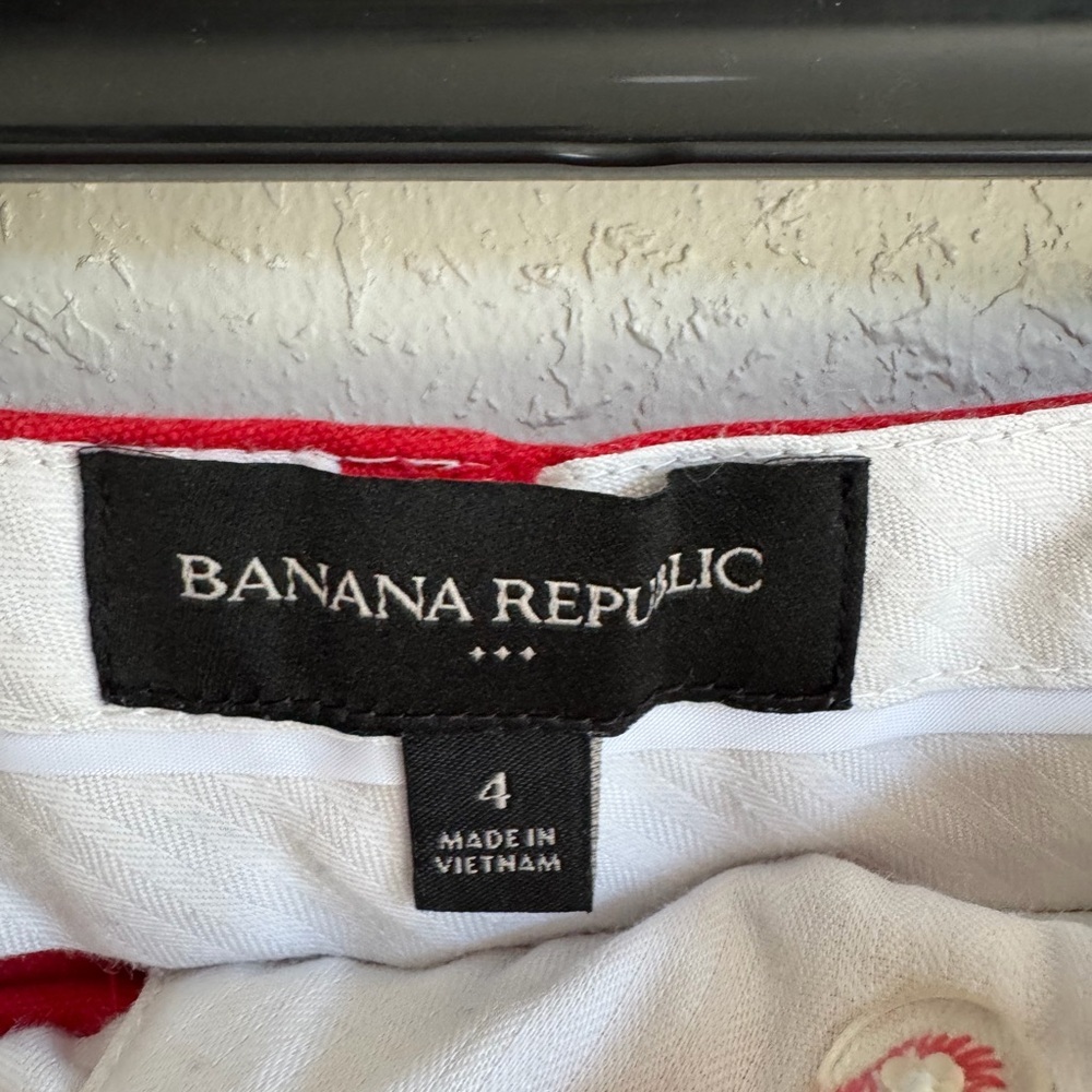 Banana Republic Red Mid Rise Bermuda Shorts Womens 4 Beach Coastal Summer - Picture 3 of 5